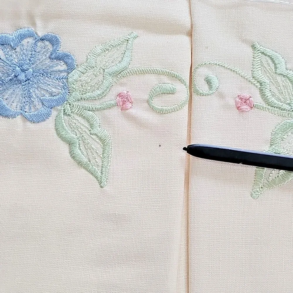 Vintage Executive Suite Embroidered Floral Cream Full Sheet Set NEW NOS Cottage